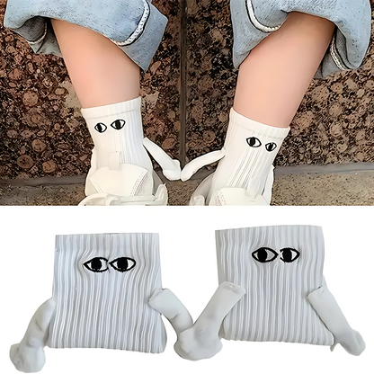 Set de 6 Pares de Calcetas con Imán (3 Negras y 3 Blancas) – Conexión y diversión en cada paso