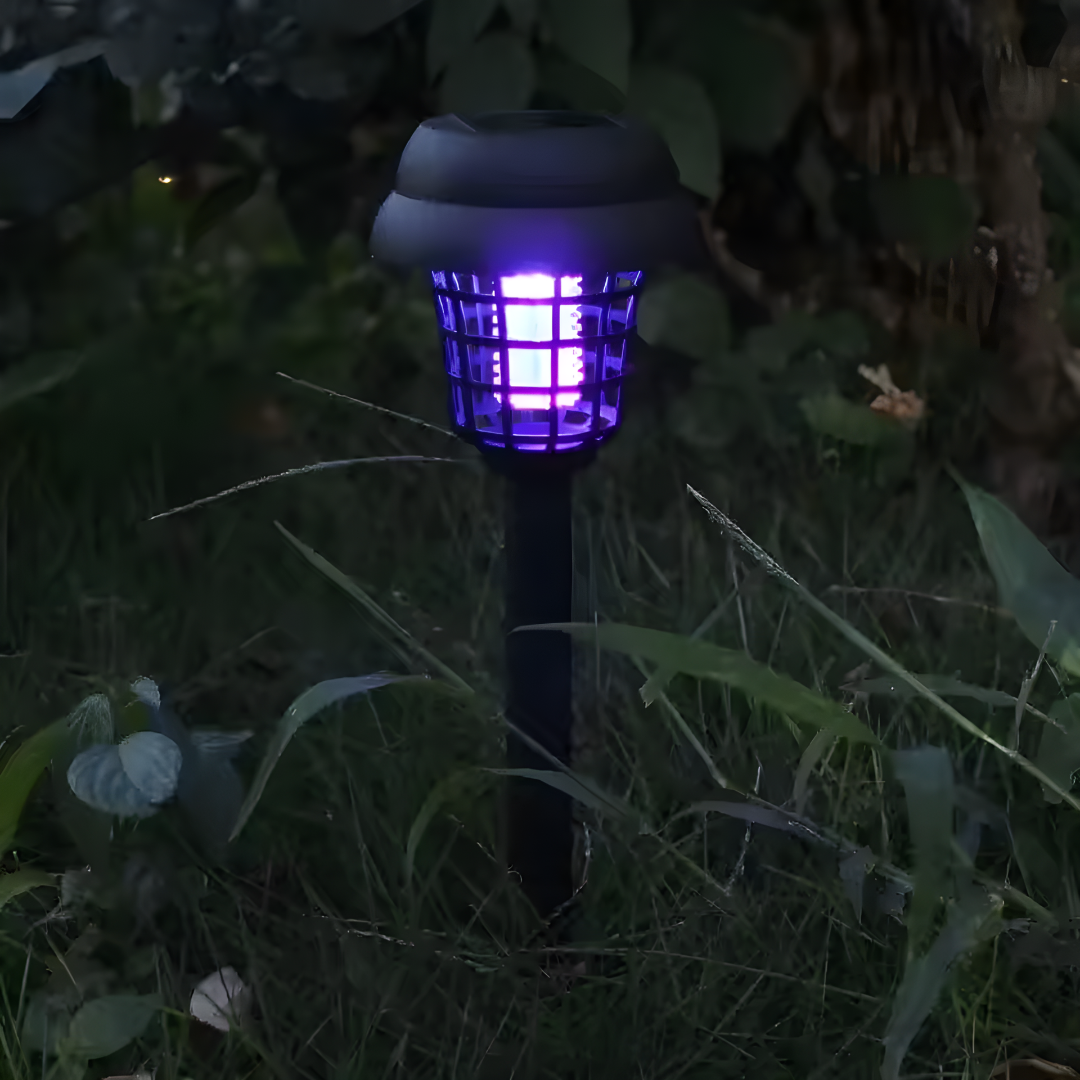 LÁMPARA SOLAR MATA MOSQUITOS – Iluminación y protección en un solo dispositivo