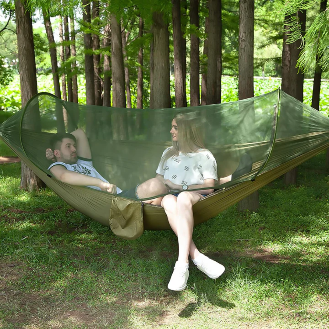 HAMACA DE CAMPING CON MOSQUITERO – Duerme seguro, descansa sin intrusos.