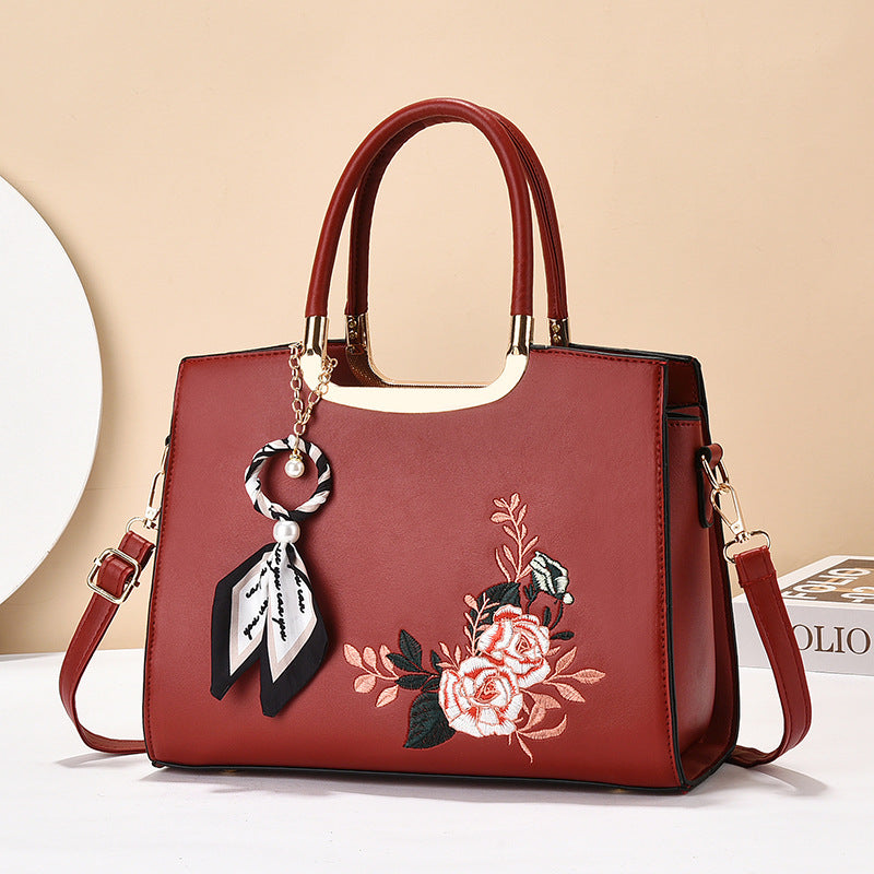 CARTERA DAMA – Elegancia artesanal, estilo femenino y practicidad para tu día a día